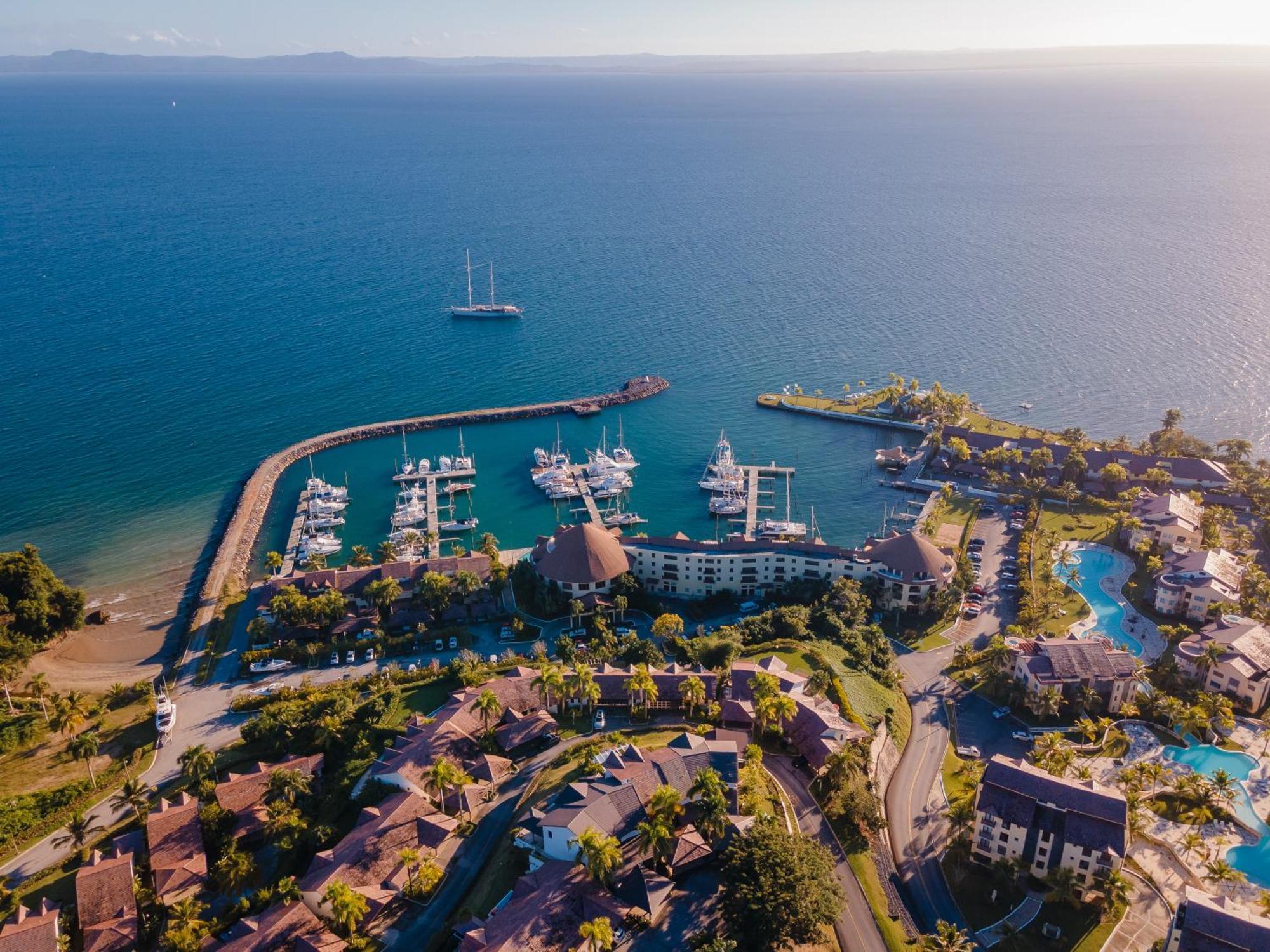 The Bannister Hotel & Yacht Club By Mint Samana ภายนอก รูปภาพ