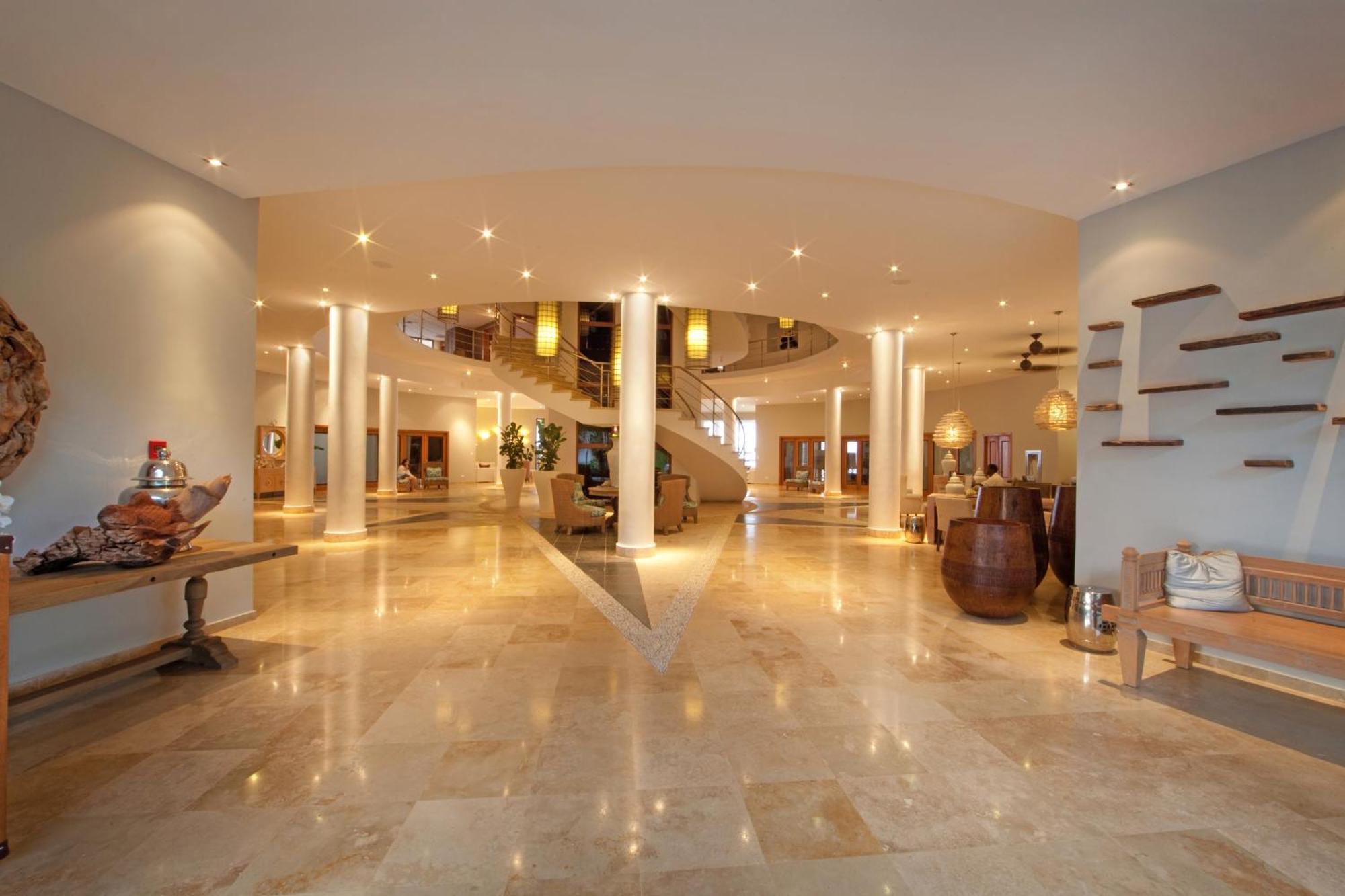 The Bannister Hotel & Yacht Club By Mint Samana ภายนอก รูปภาพ